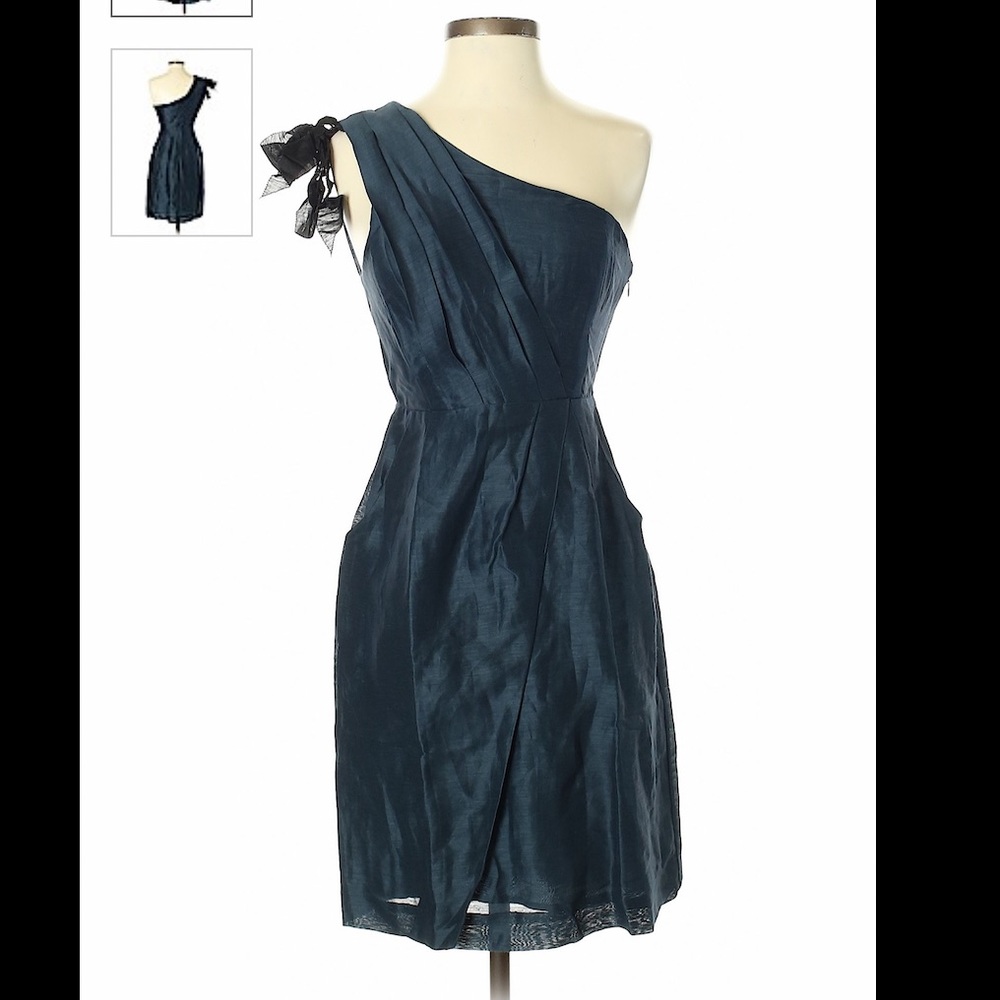✨SALE✨Va et Vien for Anthropologie one shoulder dress